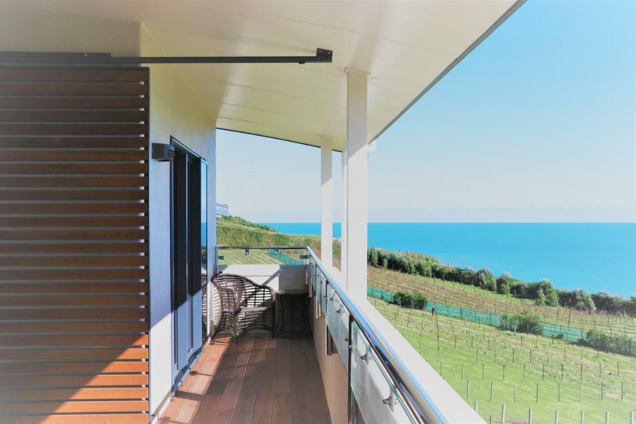Chalets At Okurukuru New Plymouth Exteriör bild